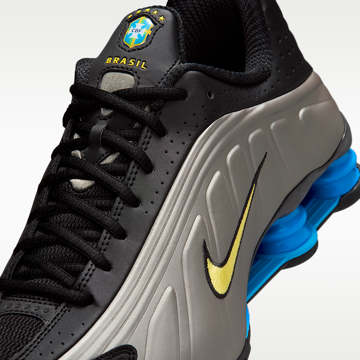 Shox R4 "Brazil" Shoes