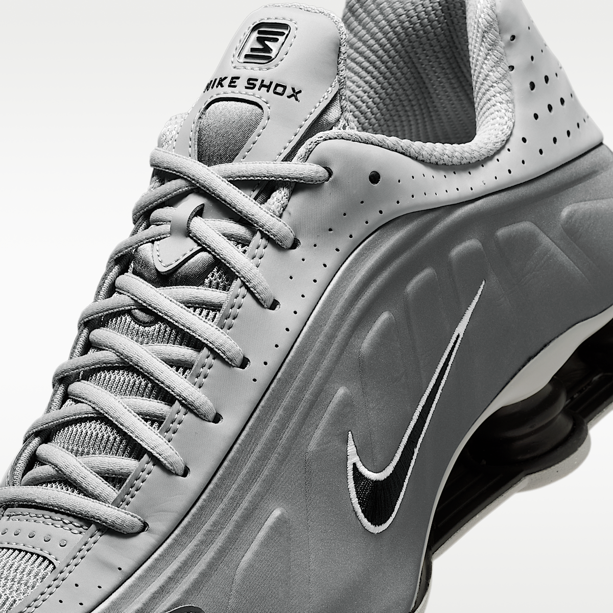 Shox R4 Shoes