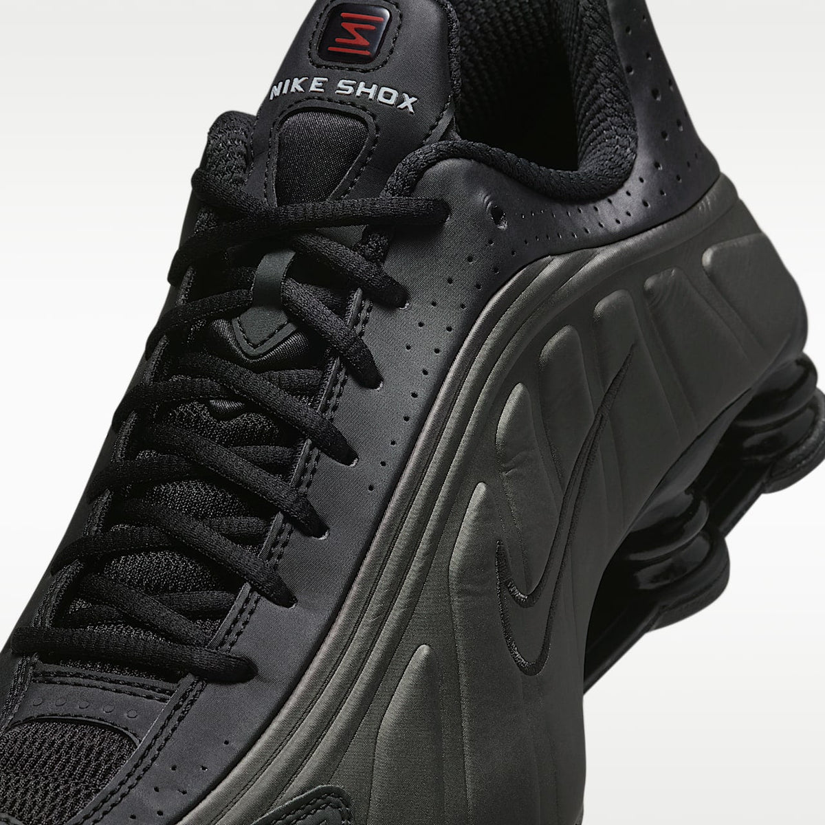 Shox R4 Shoes