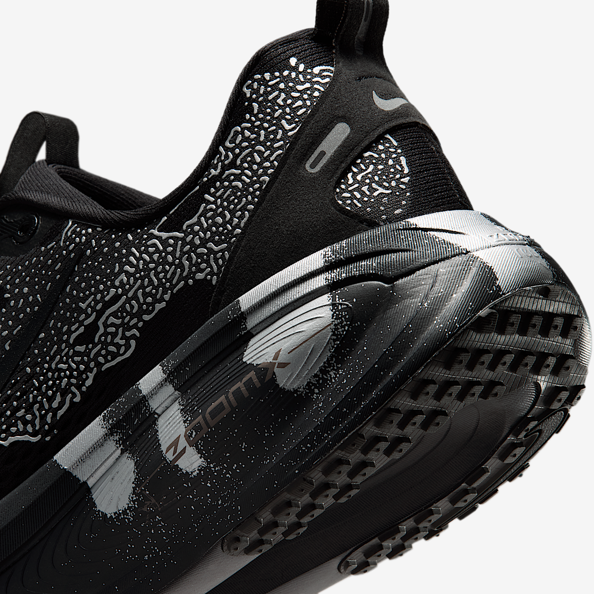 Vomero 18 Road Running Shoes