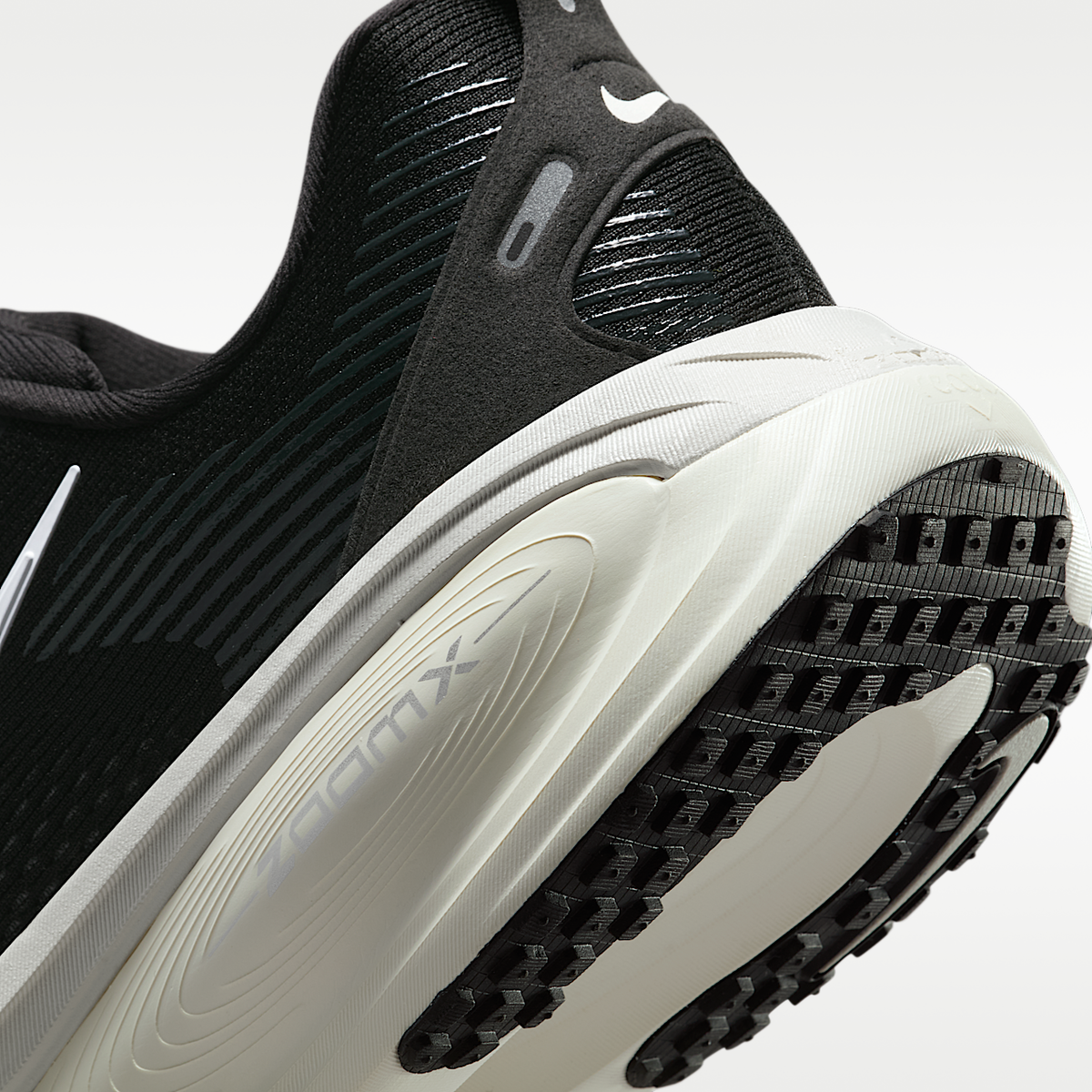 Vomero 18 Road Running Shoes