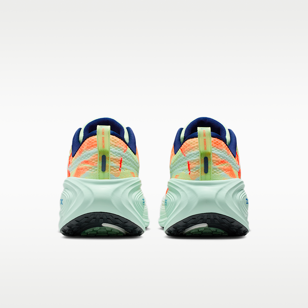Vomero Plus Sneakers