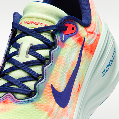 Vomero Plus Sneakers