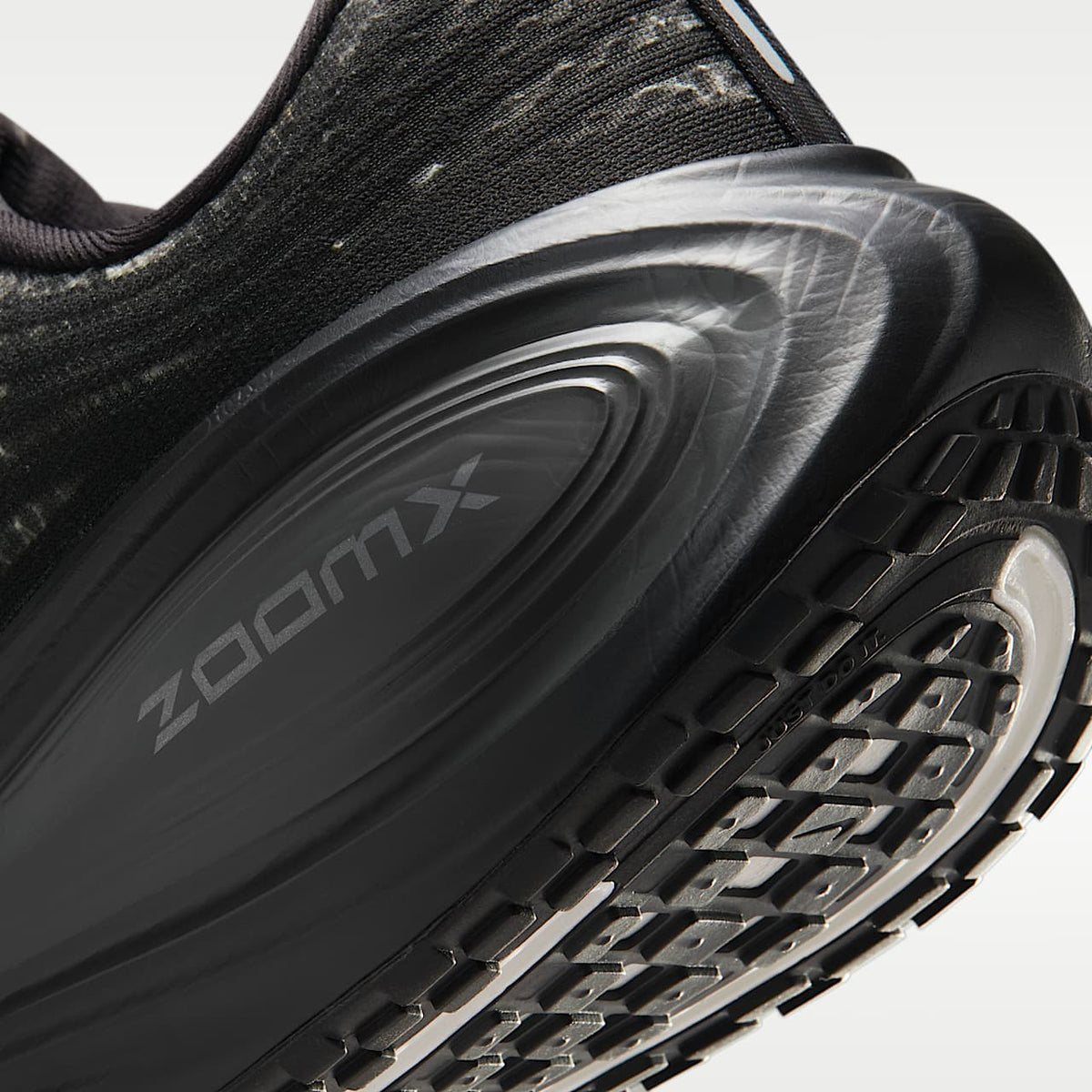 Vomero Plus Men's RealtreeÂ Road Running Sneakers
