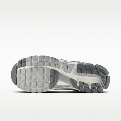 Nike Zoom Vomero 5 SE SP Men's Shoes IM2219-121
