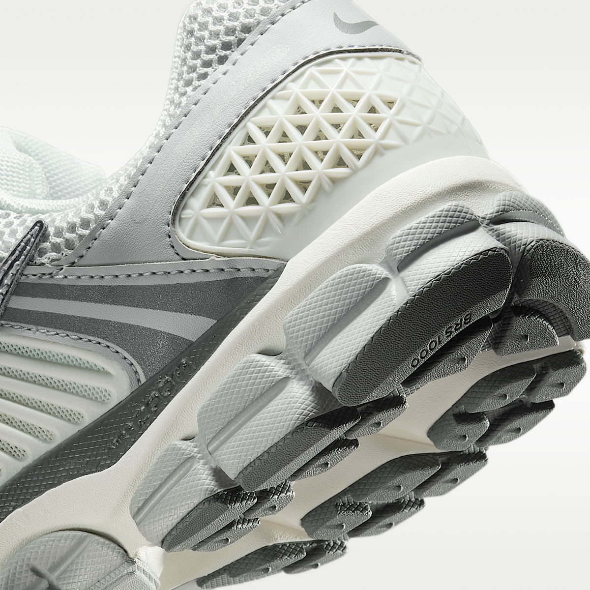 Nike Zoom Vomero 5 SE SP Men's Shoes IM2219-121
