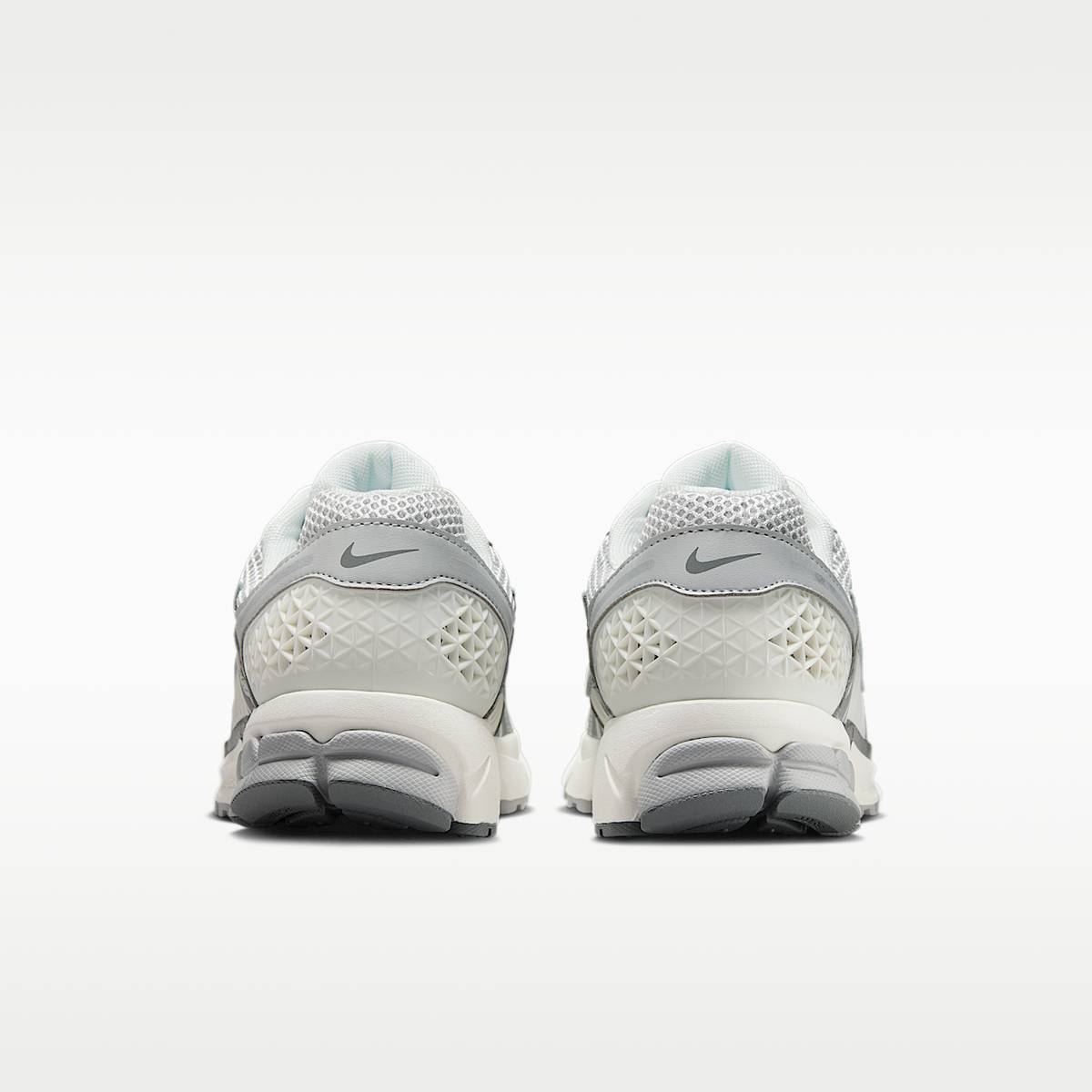 Nike Zoom Vomero 5 SE SP Men's Shoes IM2219-121