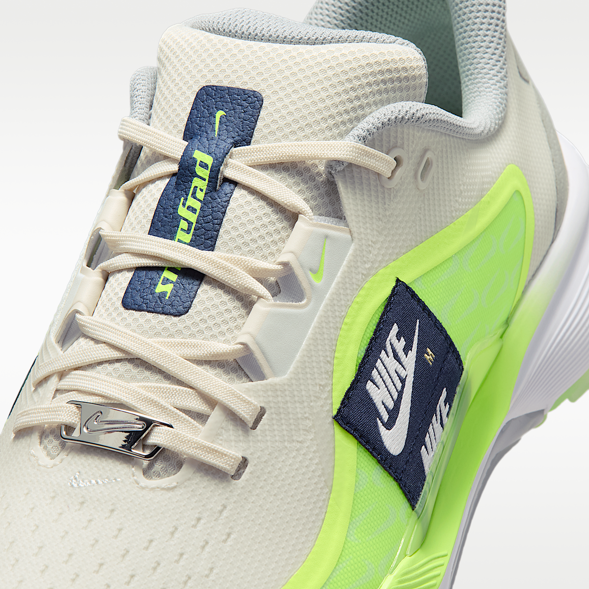 Pegasus 1 G Golf Sneakers