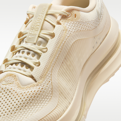 Pegasus Premium Men's Road Running Sneakers