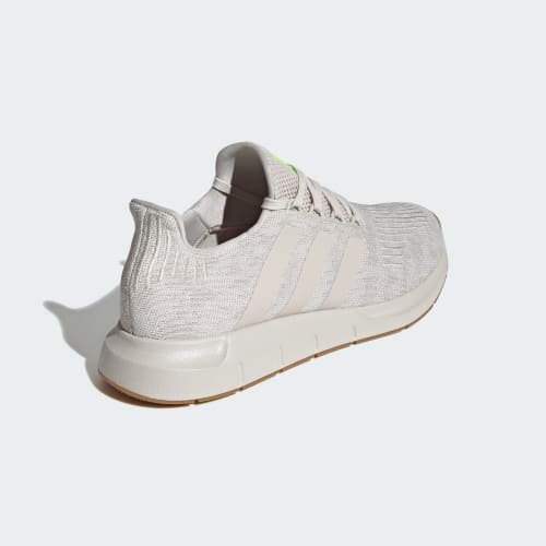 Swift Run 1 Sneakers