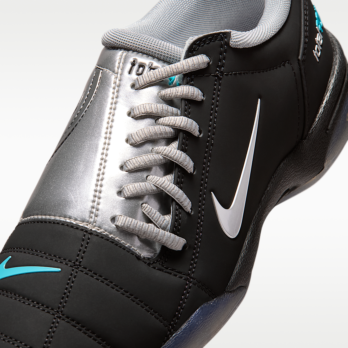 Total 90 Lifestyle Soccer Sneakers