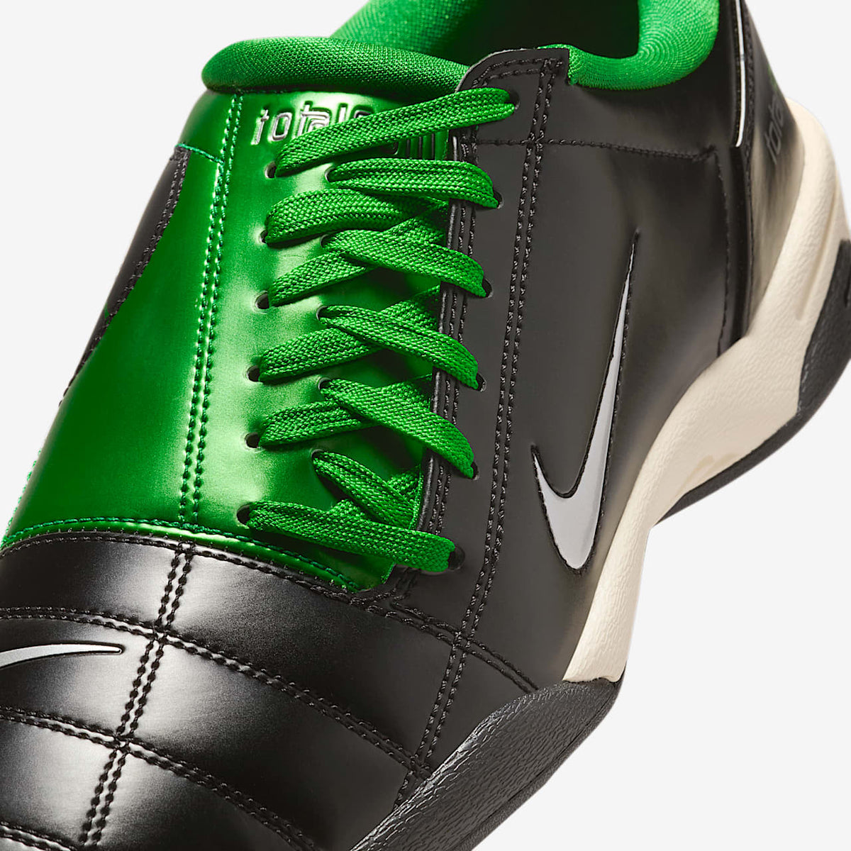 Total 90 SP Shoes