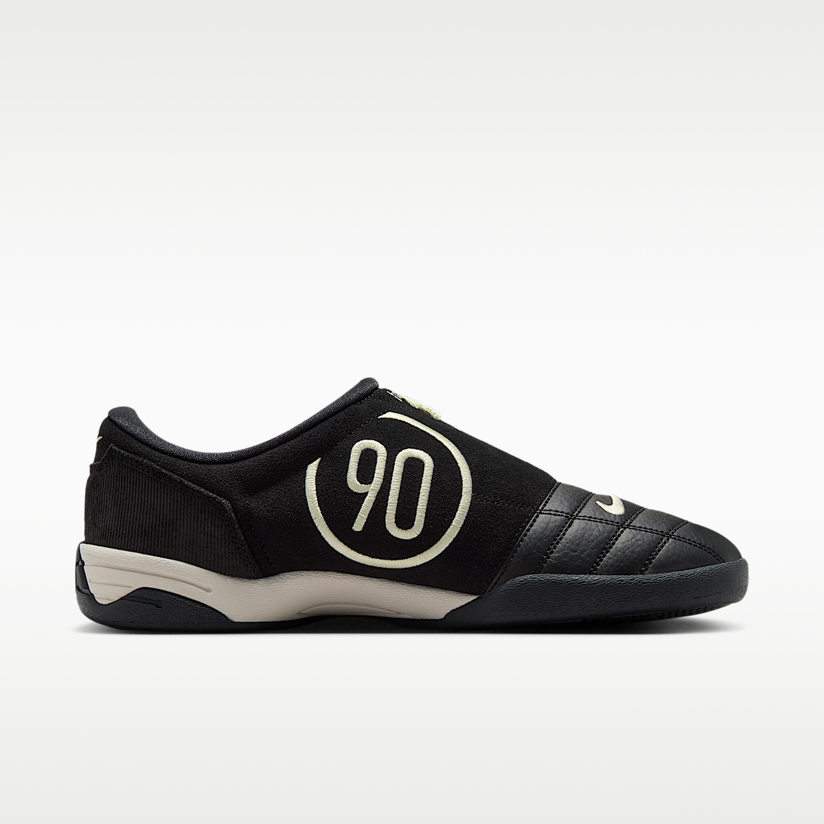 Total 90 Sneakers