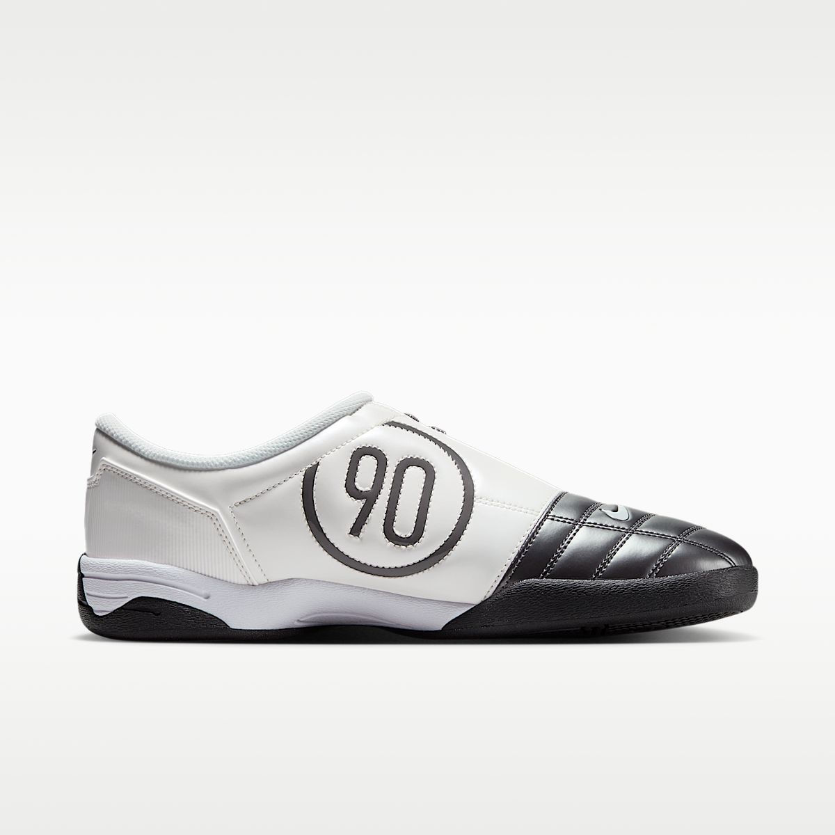 Total 90 Sneakers
