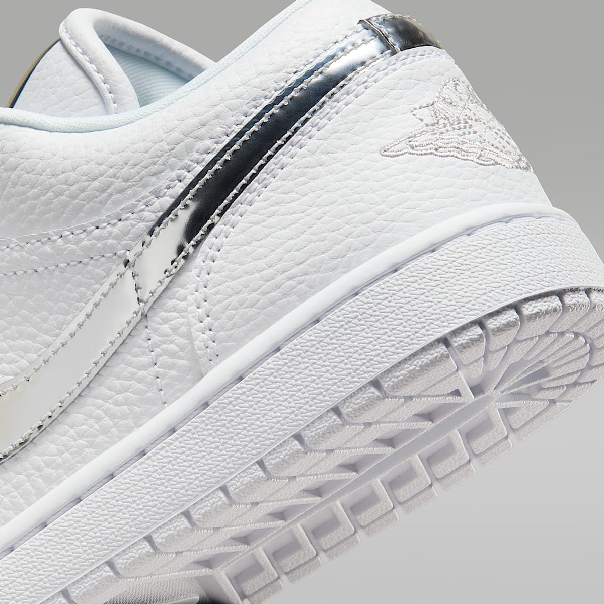 Air Jordan 1 Low SE Shoes