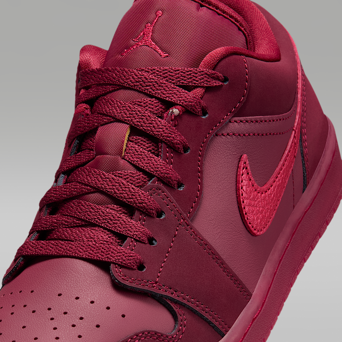 Air Jordan 1 Low SE Shoes