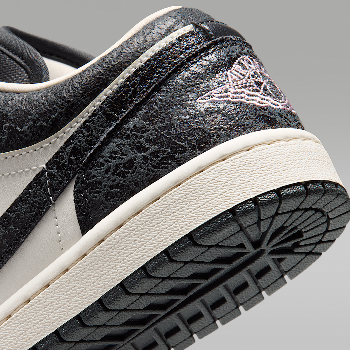 Air 1 Low SE Shoes