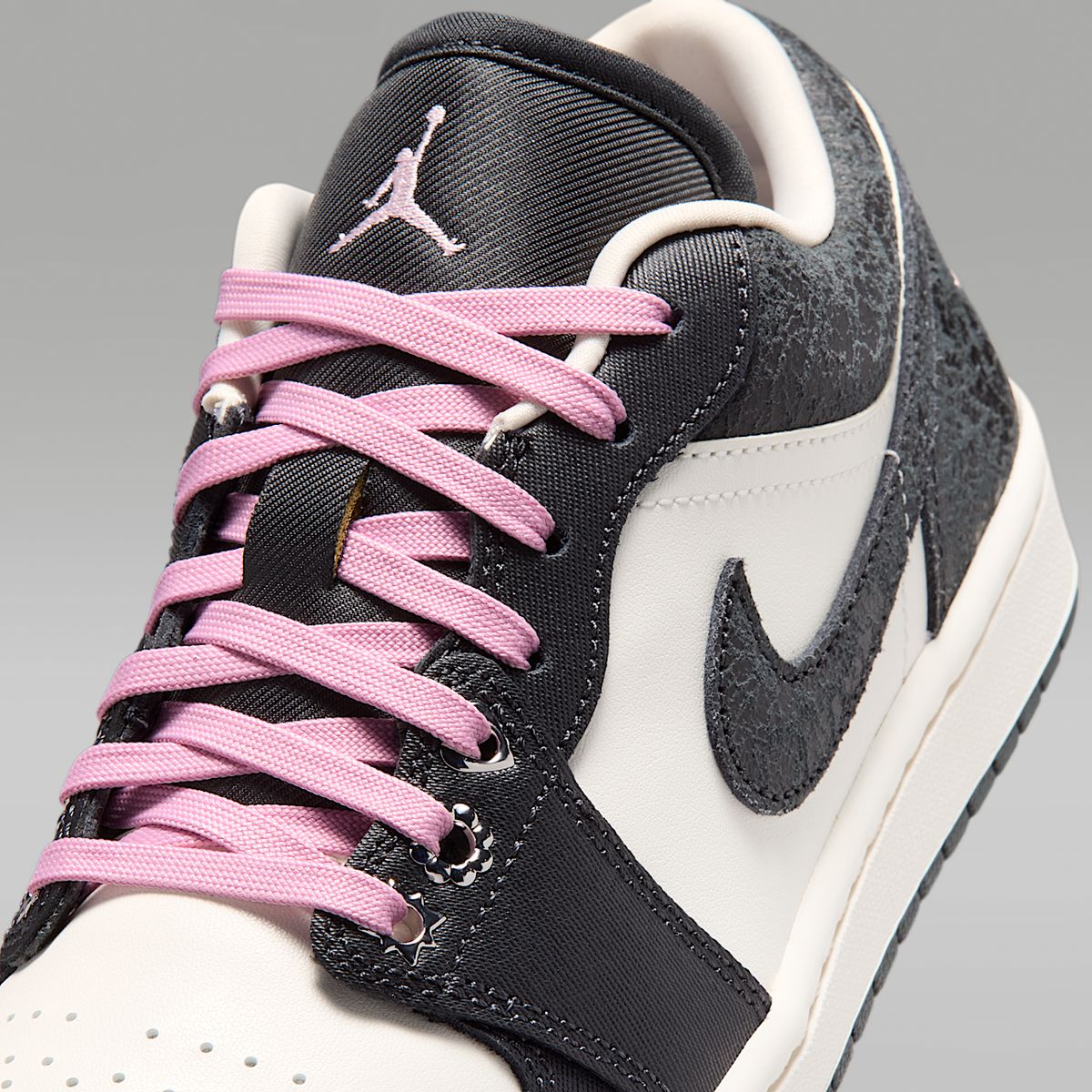 Air 1 Low SE Shoes