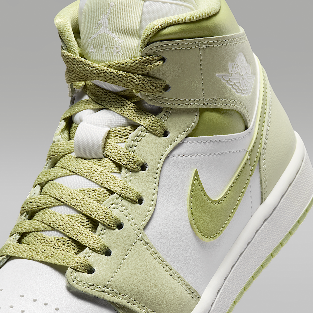 Air 1 Mid Shoes