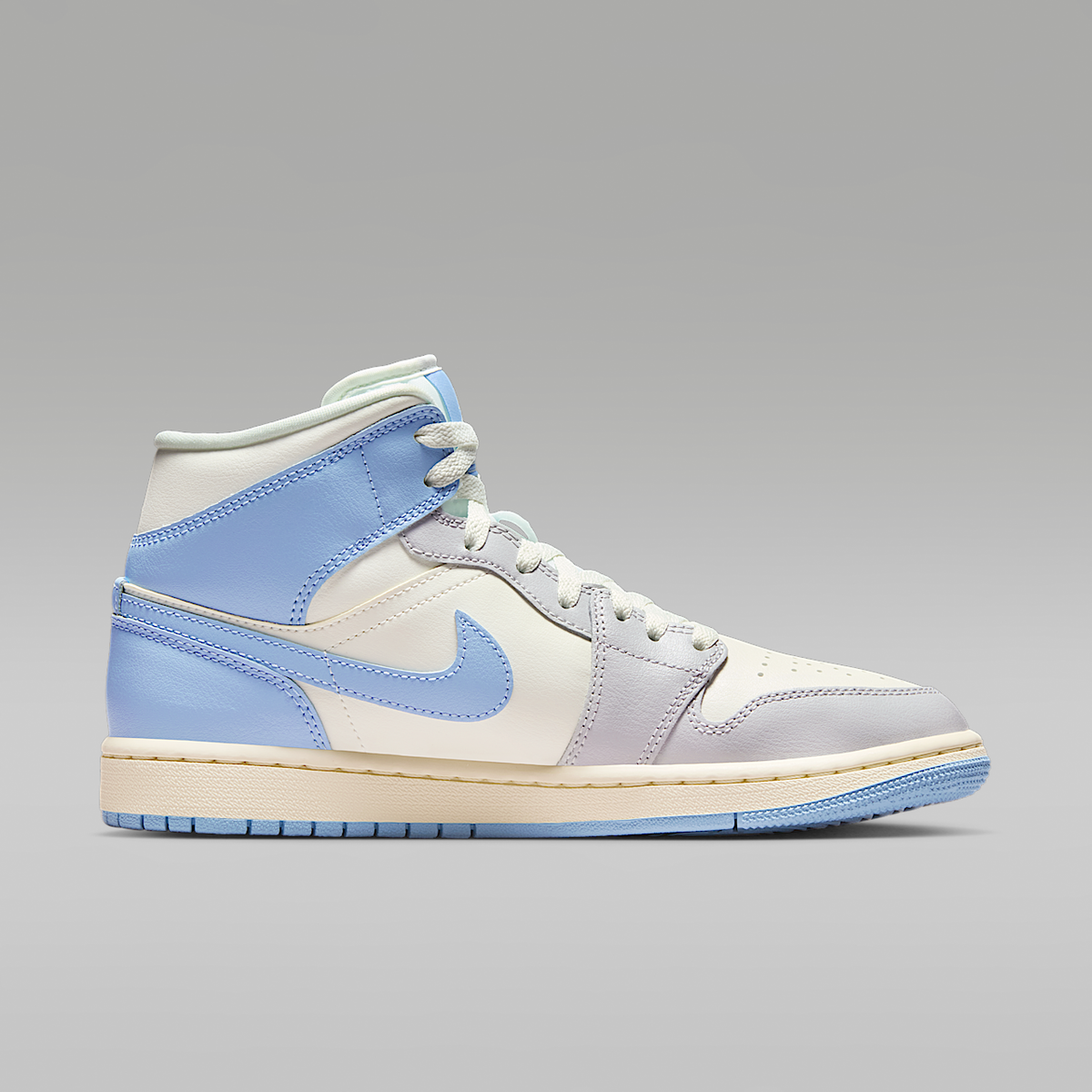 Air 1 Mid Shoes