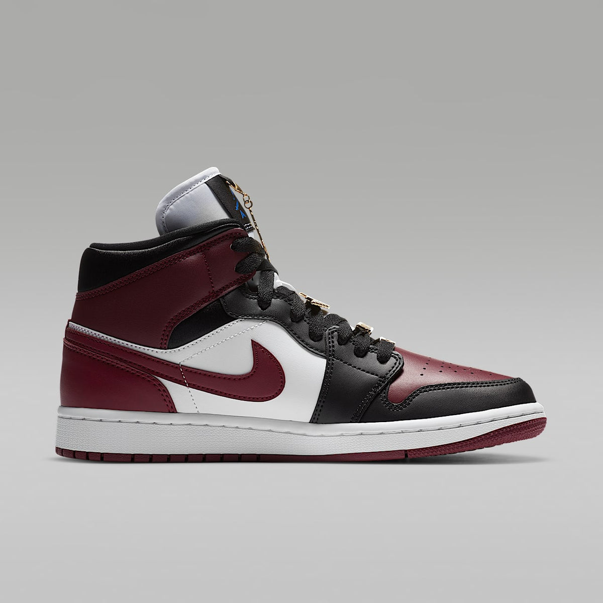 Air 1 Mid SE Sneakers
