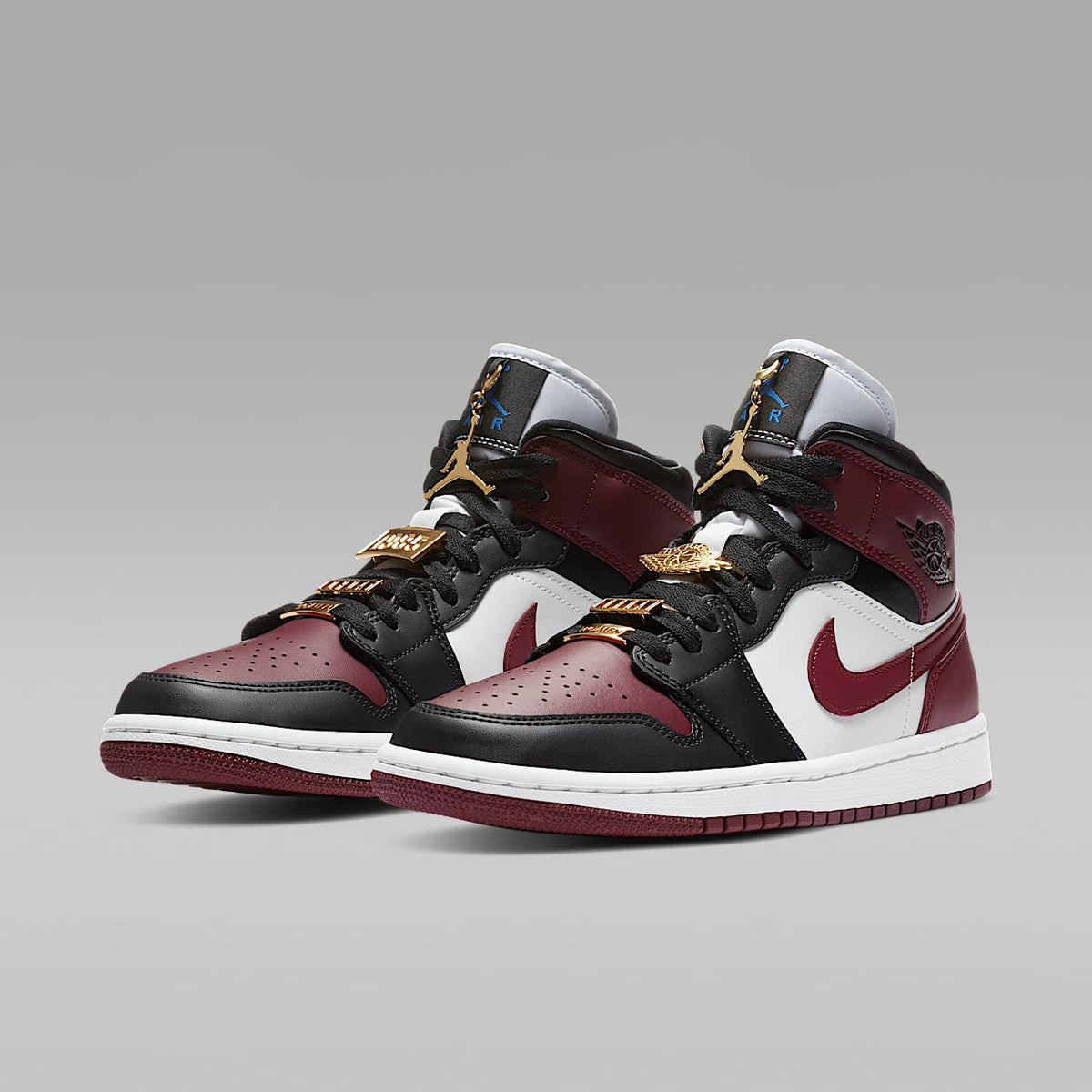 Air 1 Mid SE Sneakers
