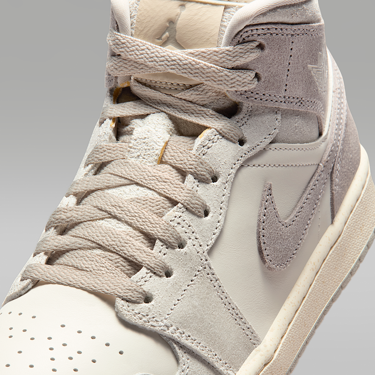 Air 1 Mid SE Shoes
