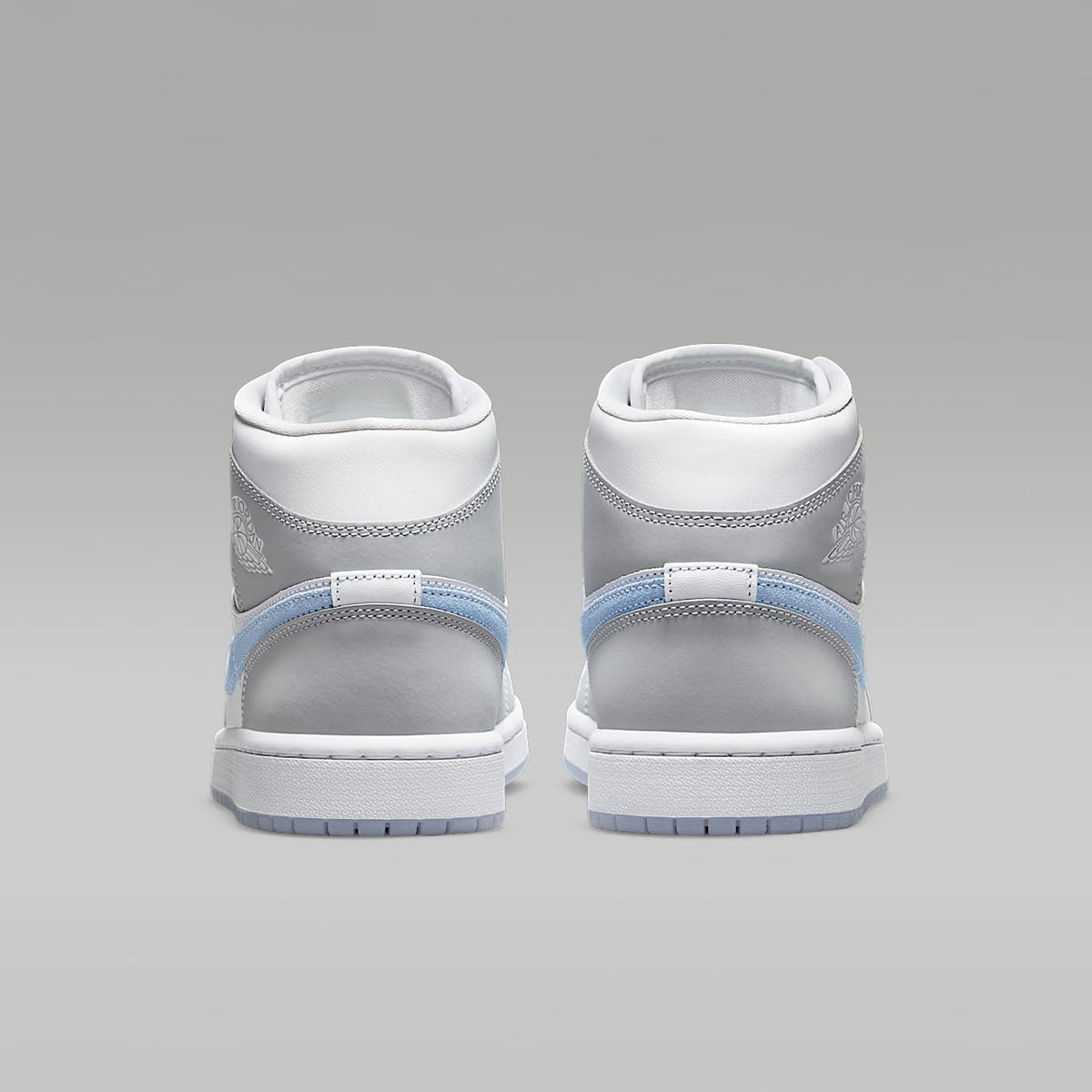 Air Jordan 1 Mid Shoes