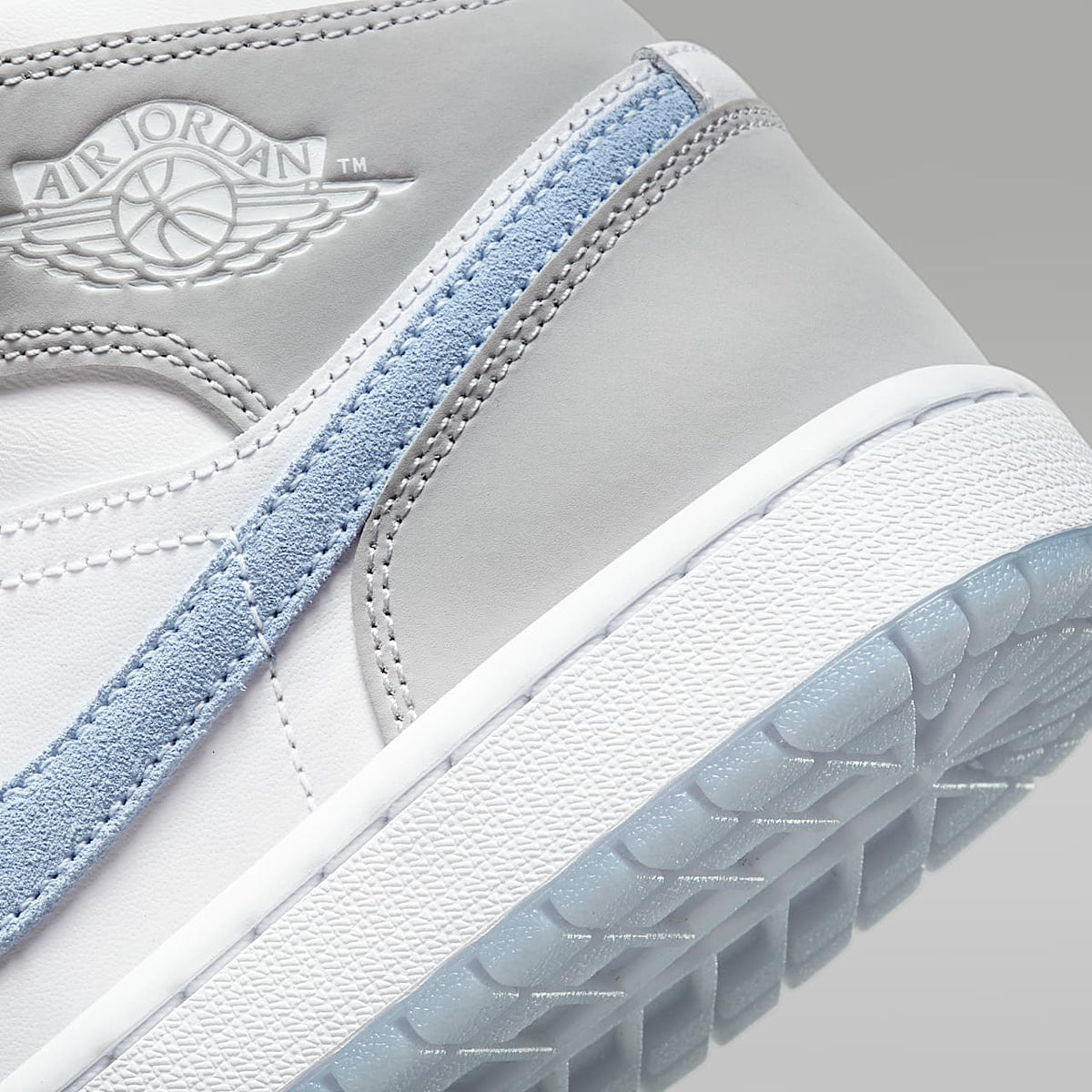 Air Jordan 1 Mid Shoes