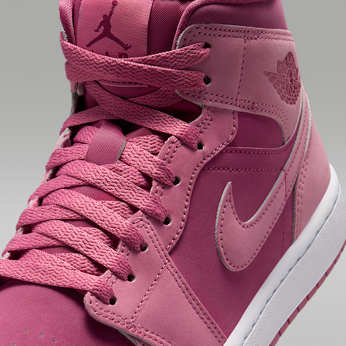 Air Jordan 1 Mid Shoes