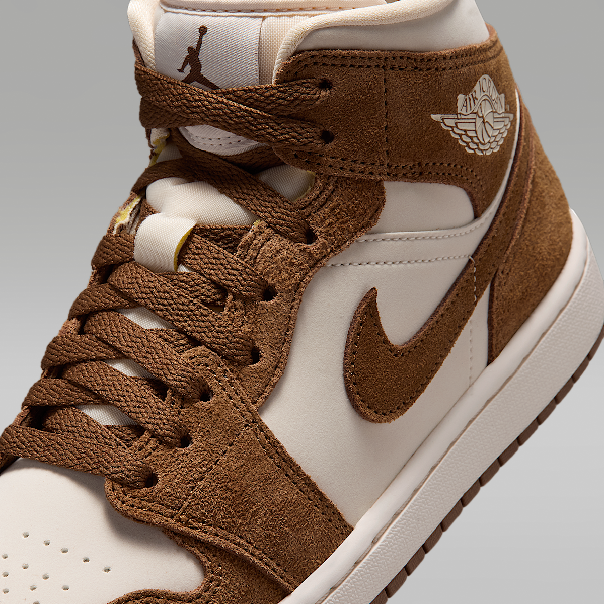 Air 1 Mid Shoes