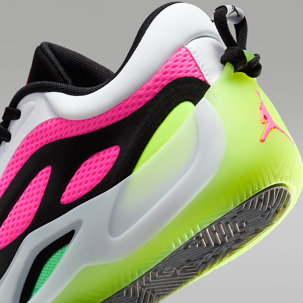 Heir Series 2 "Break Through" Basketball Sneakers