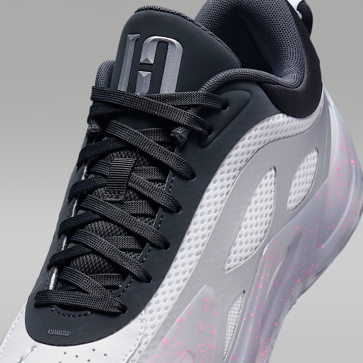 Heir Series 2 "Victory Dance" Basketball Sneakers