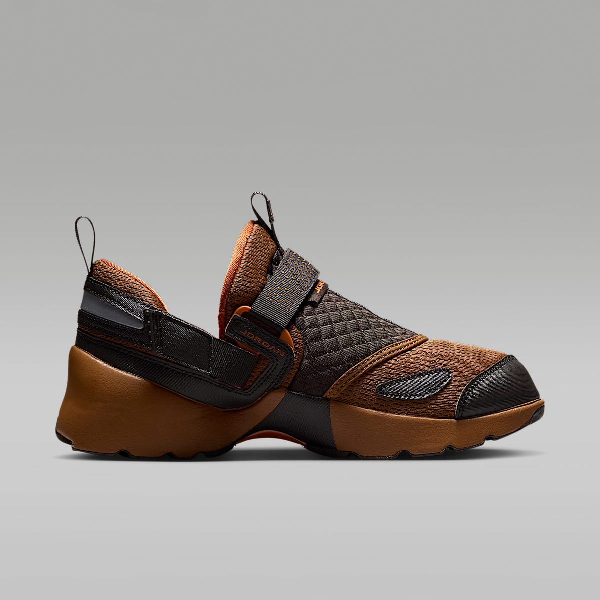 Trunner LX Shoes