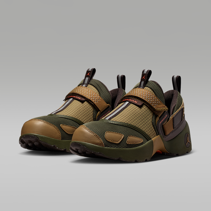 Trunner LX Shoes