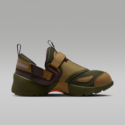 Trunner LX Shoes