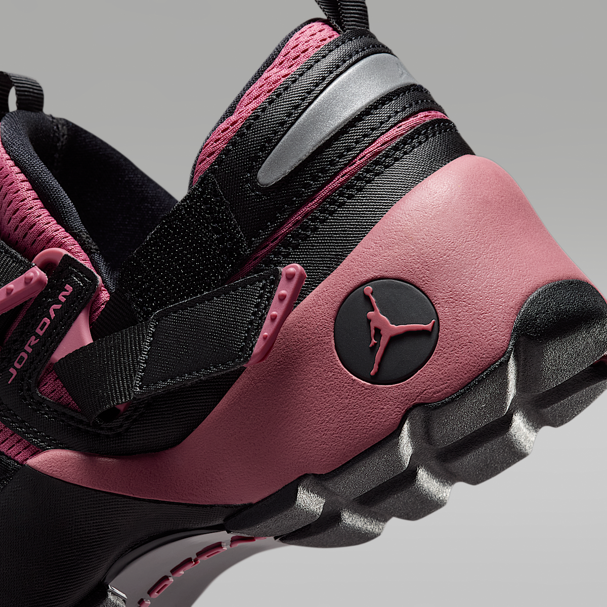Trunner LX Shoes