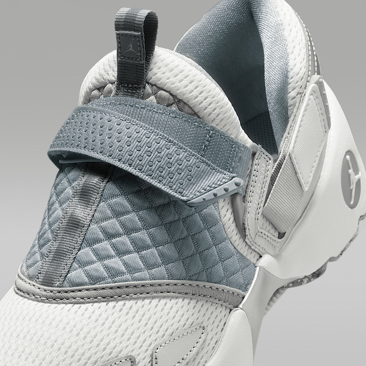 Trunner LX Shoes