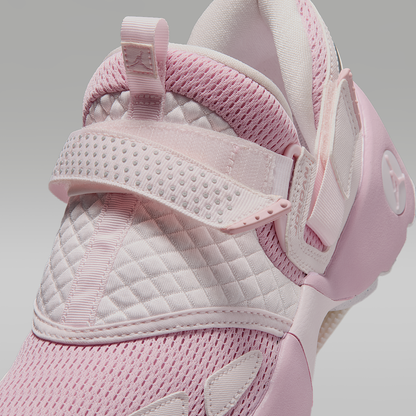 Trunner LX Shoes