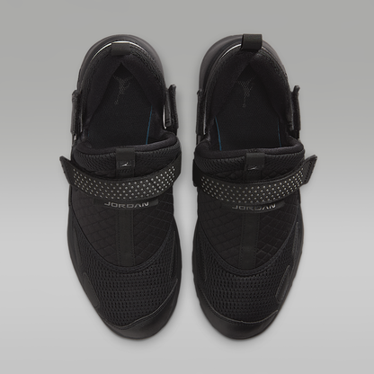 Trunner LX Shoes