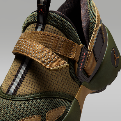 Trunner LX Shoes