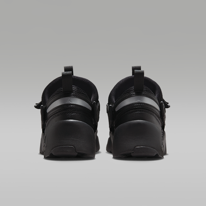 Trunner LX Shoes