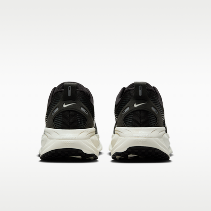 Vomero 18 Road Running Shoes