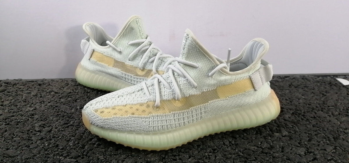 Yeezy Boost 350 V2 Hyperspace YZ350 Edition