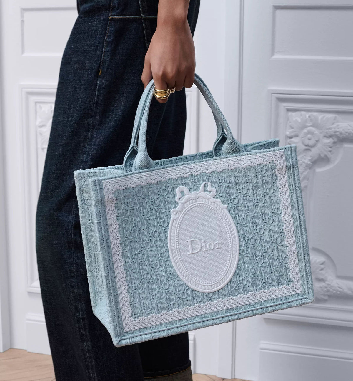 Medium Book Tote with Strap