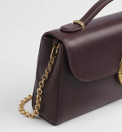 Médaillon Pouch Shoulder Bag