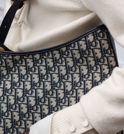 Medium Médaillon Bucket Bag