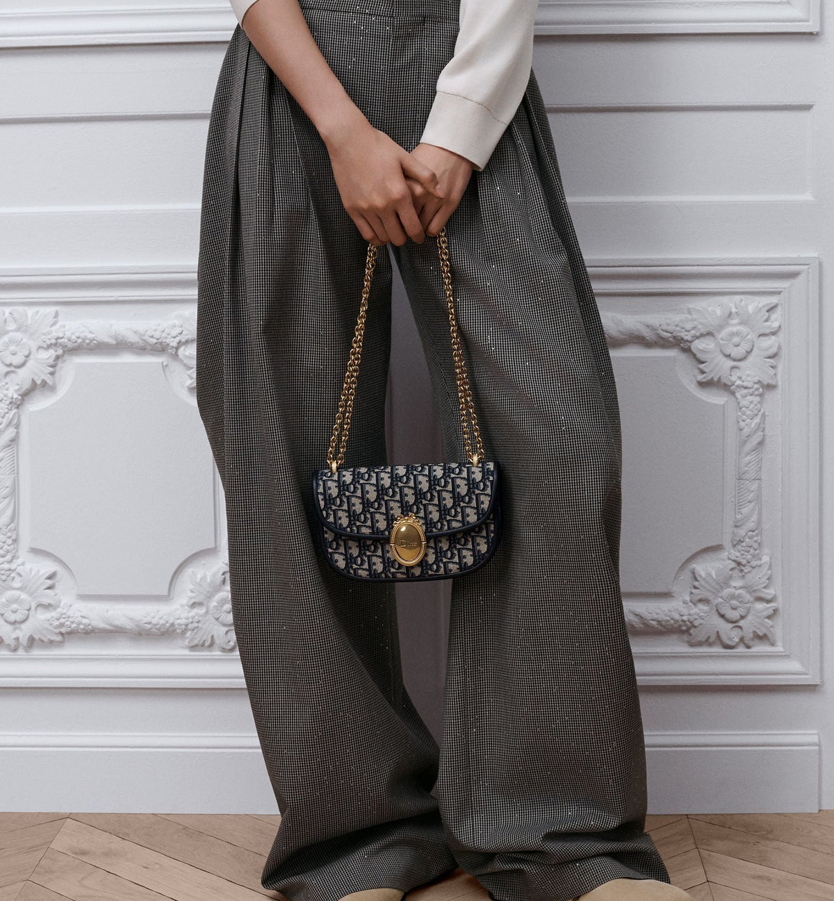 Small Médaillon Flap Bag