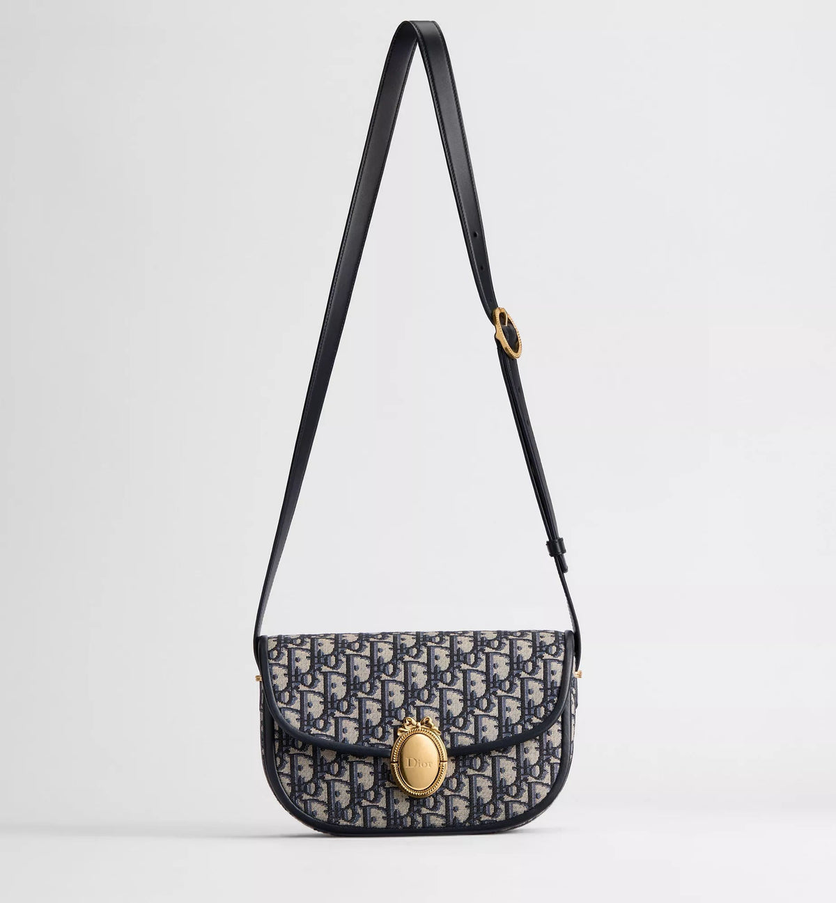 Medium Médaillon Flap Bag