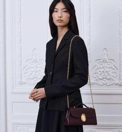 Médaillon Pouch Shoulder Bag